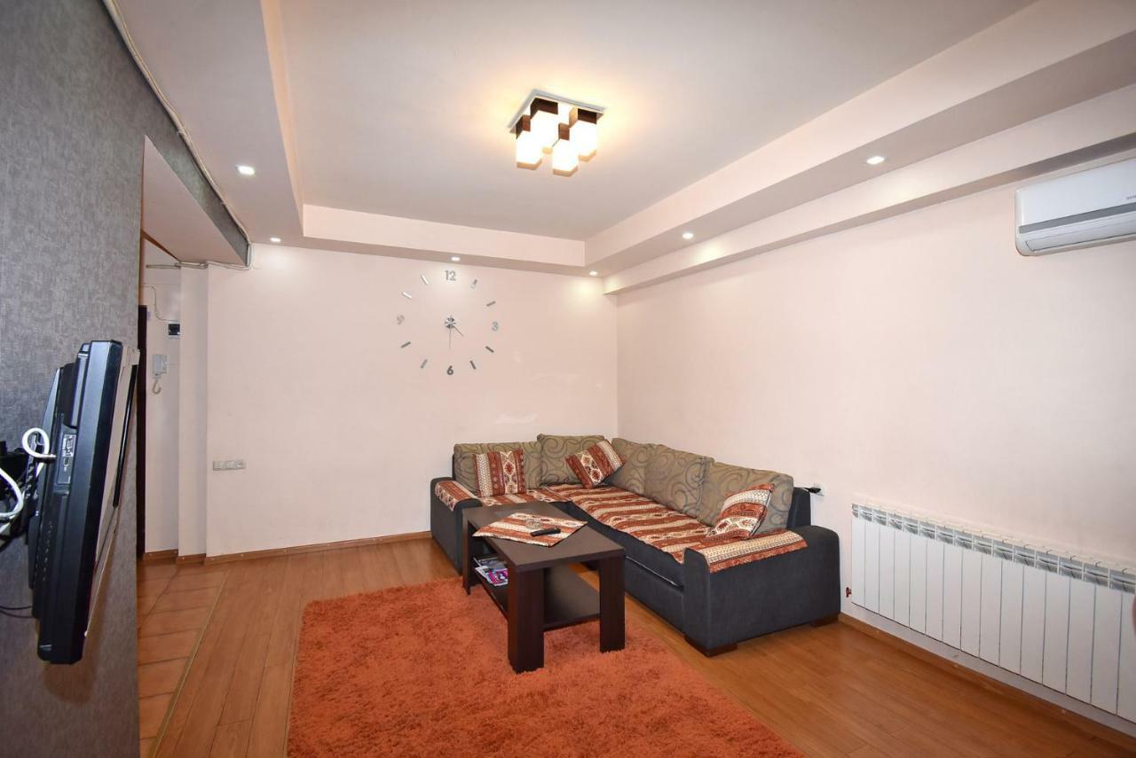 Apartments In Center Of Yerevan,Koghbatsi 1A Street Exteriér fotografie