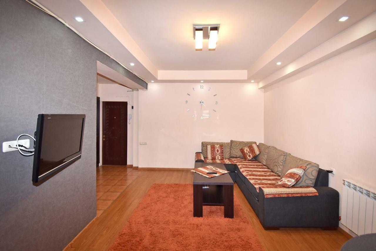Apartments In Center Of Yerevan,Koghbatsi 1A Street Exteriér fotografie